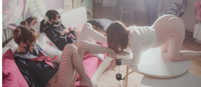 【奇怪】极品二次元网红柚木：姐姐和妹妹和母亲的社保游戏！打红白机+VR社保幻想+鹿出4K版【黑白丝/西瓜肚/2G】-造梦少女游戏造梦少女游戏网